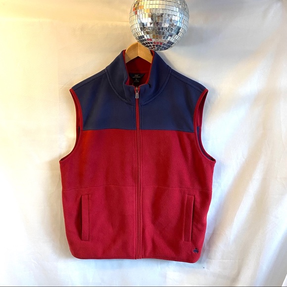 brooks vest red